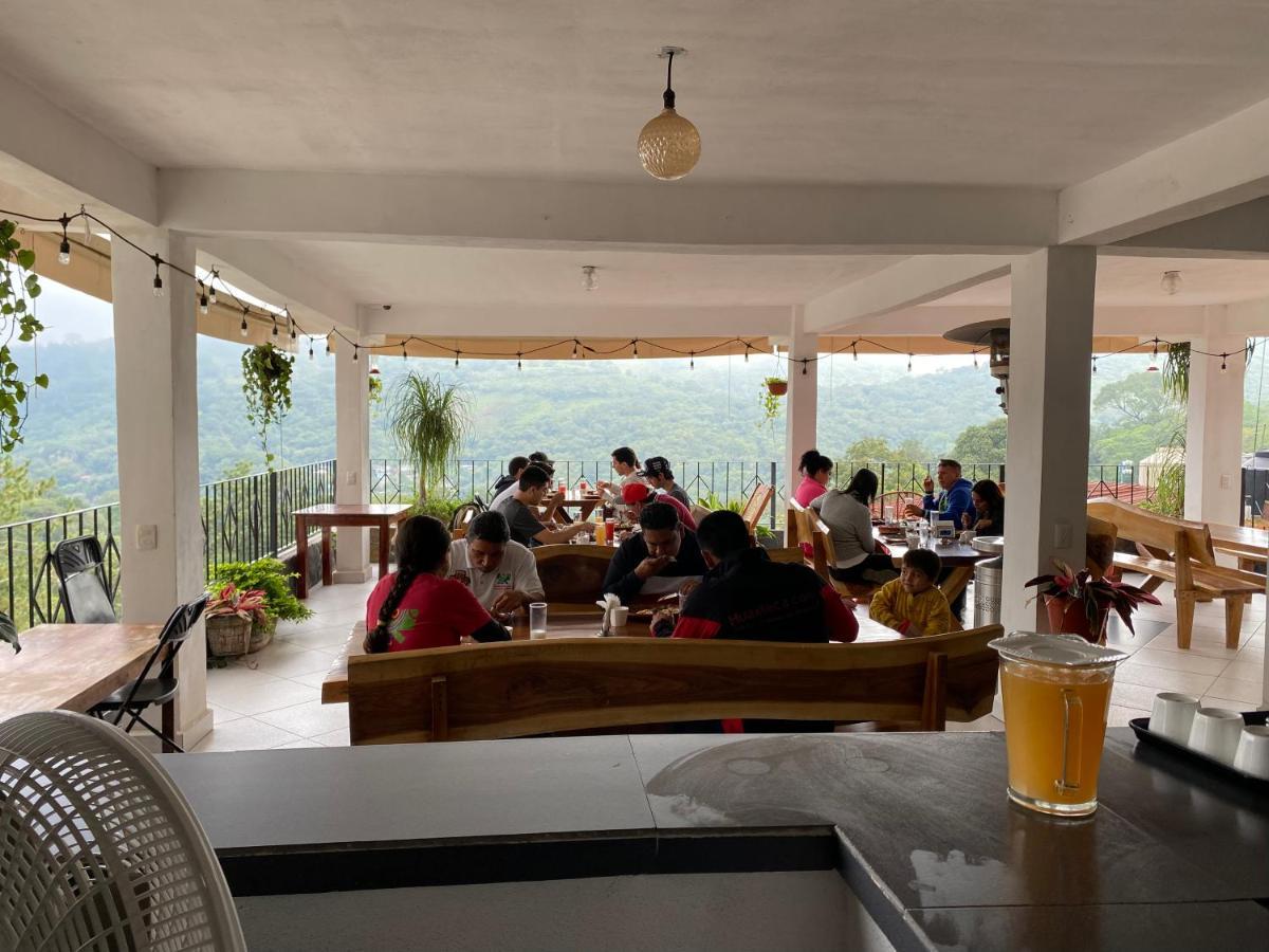 K&M Hotel Xilitla ภายนอก รูปภาพ