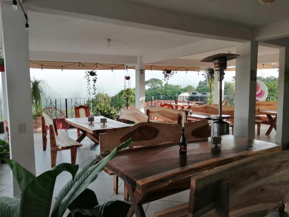K&M Hotel Xilitla ภายนอก รูปภาพ