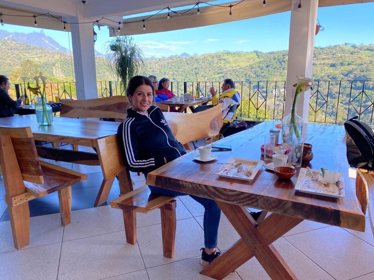 K&M Hotel Xilitla ภายนอก รูปภาพ