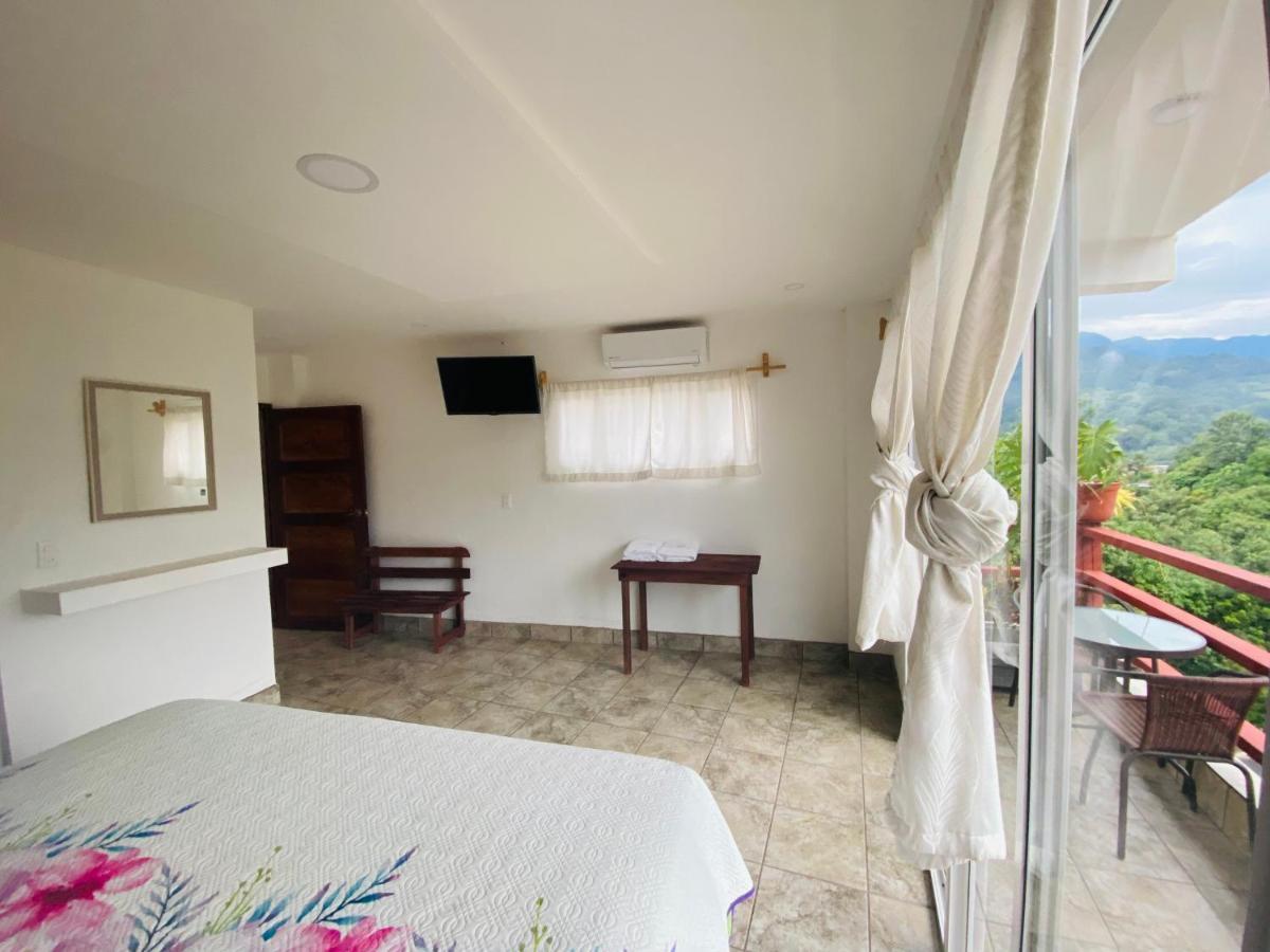K&M Hotel Xilitla ภายนอก รูปภาพ