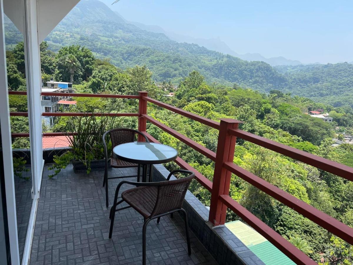 K&M Hotel Xilitla ภายนอก รูปภาพ