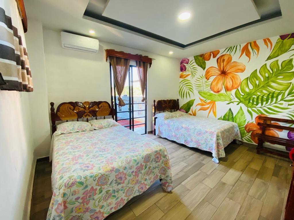 K&M Hotel Xilitla ภายนอก รูปภาพ
