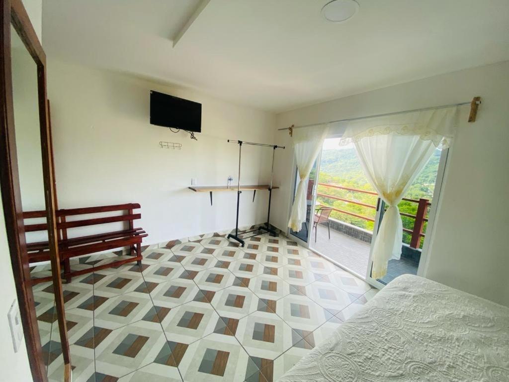K&M Hotel Xilitla ภายนอก รูปภาพ