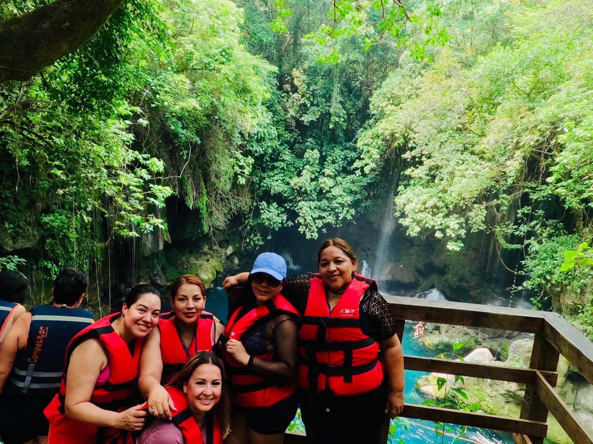 K&M Hotel Xilitla ภายนอก รูปภาพ